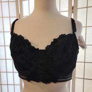 Joan Smalls Lacy Smart and Sexy Black Bra